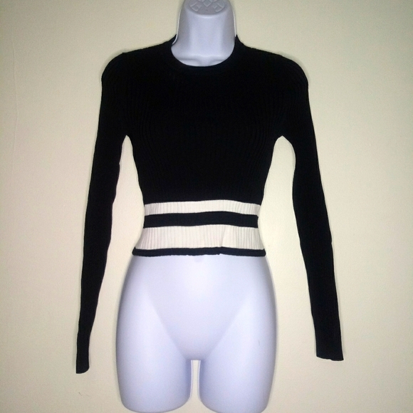 Forever 21 black and white Ribbed Cropped sweater - Picture 9 of 13